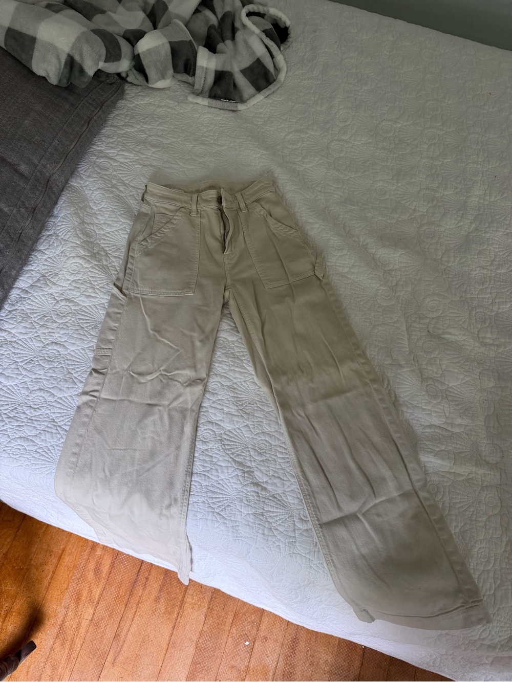 American Eagle Outfitters Wide-Leg Utility Pants in Beige